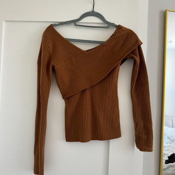 Lovers and Friends Booker Sweater - Picture 2 of 4